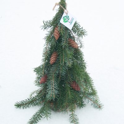 Stilizēta eglīte no Serbijas egles zariem, 50-60 cm